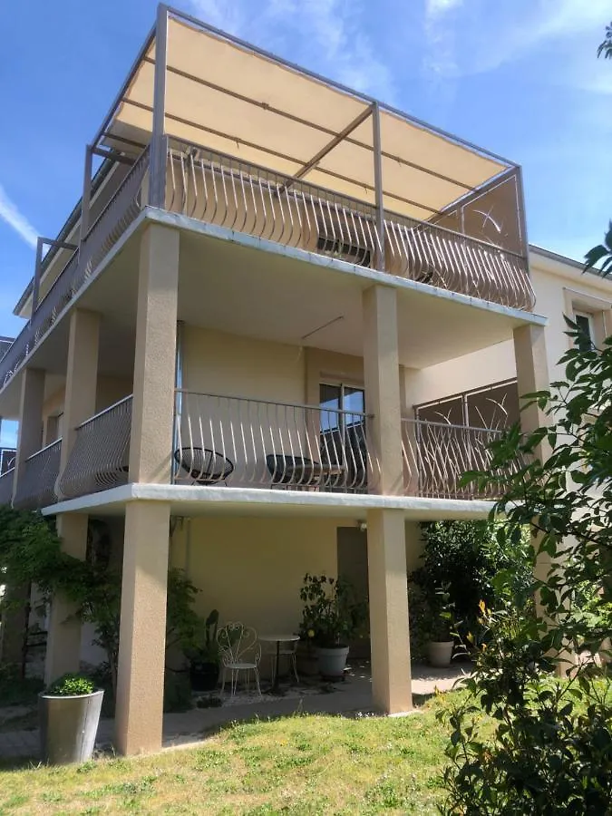 Condrieu Ideal Pour Decouvrir Le Pilat Parking Voiture Velo Inclus Apartment